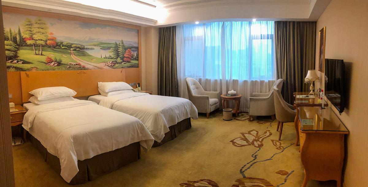 Vienna International Hotel Puning International Commodity City Ngoại thất bức ảnh
