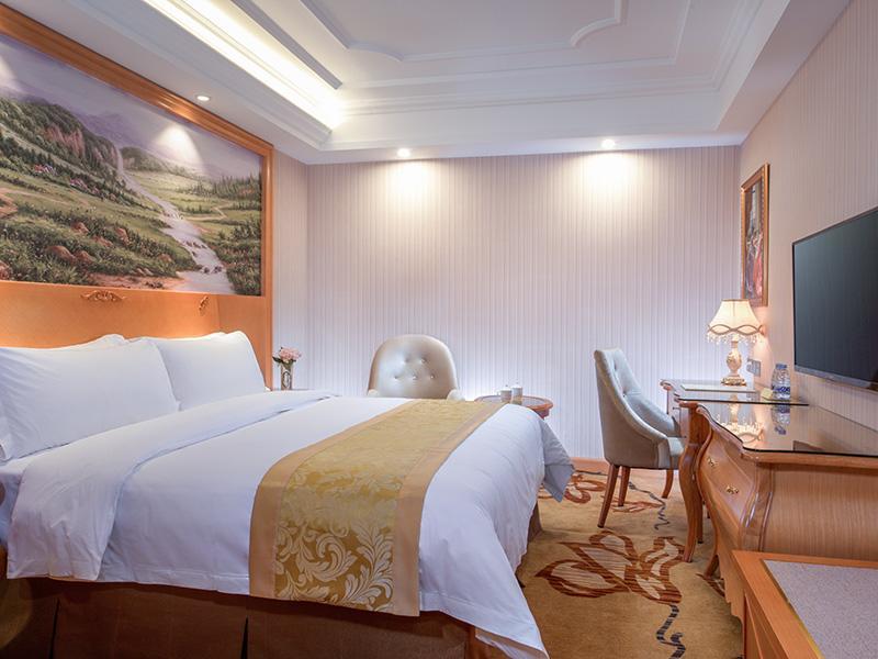 Vienna International Hotel Puning International Commodity City Ngoại thất bức ảnh